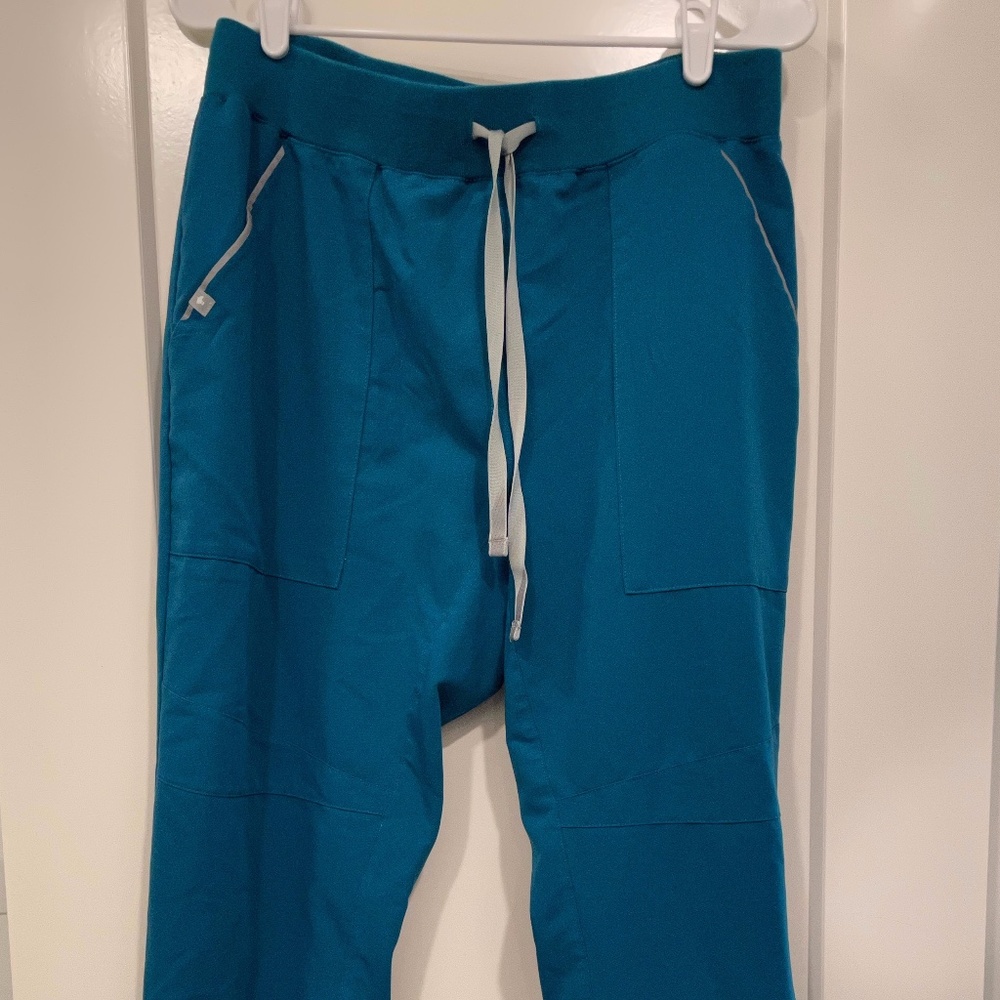 Figs Pacific Blue limited edition scrub pants!